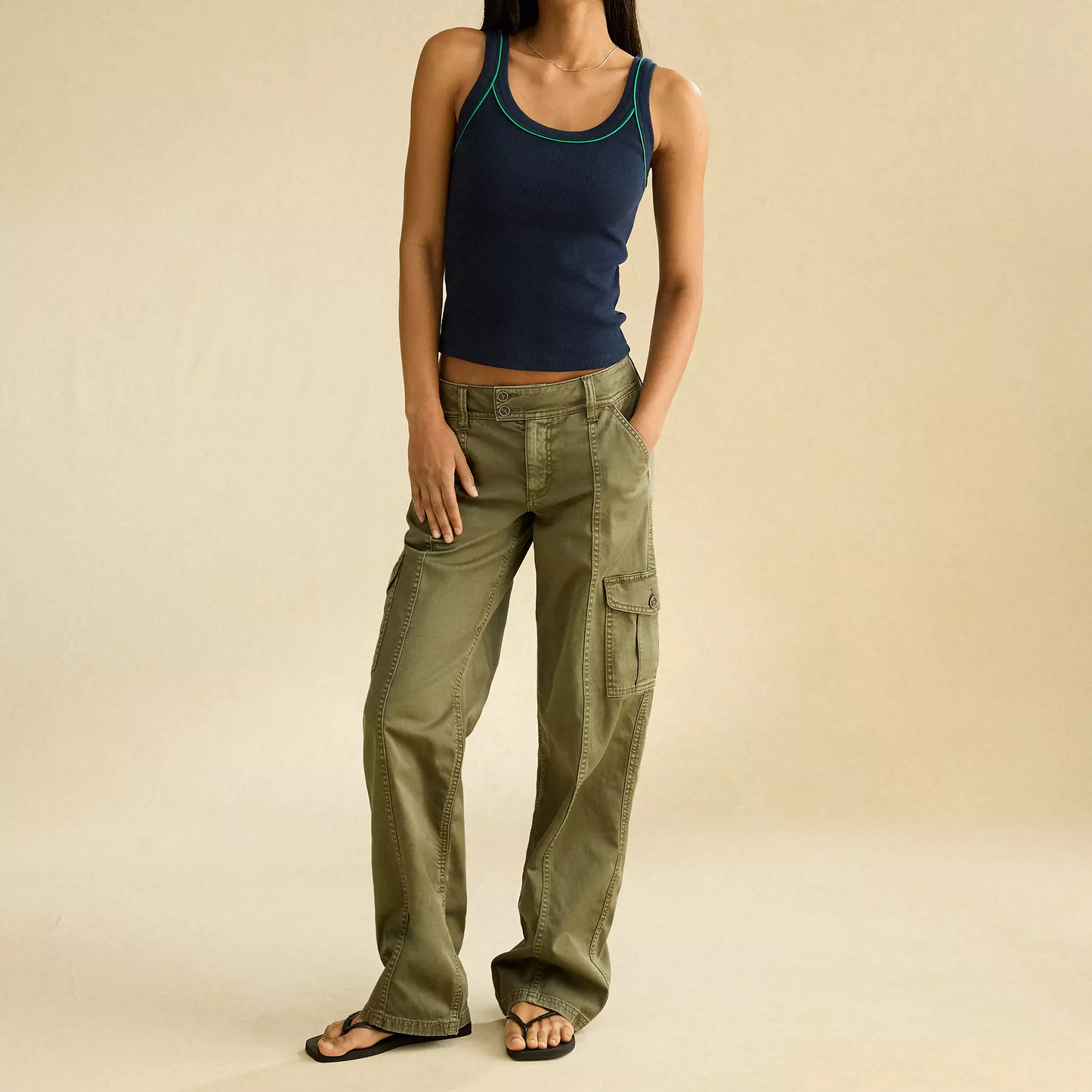 Form‑Fitting Scoop Neck Ribbed Women’s Camisole Tank
